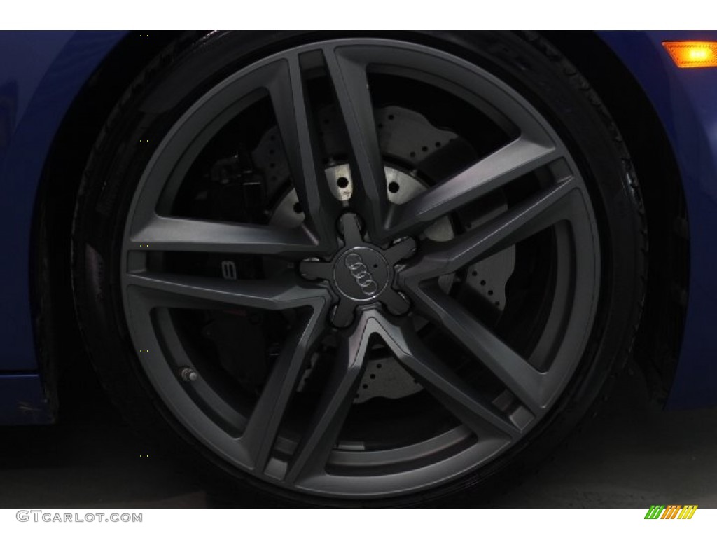 2014 R8 Spyder V10 - Sepang Blue Pearl Effect / Black photo #9