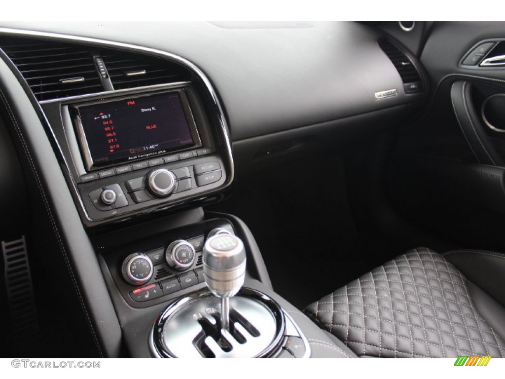 2014 R8 Spyder V10 - Sepang Blue Pearl Effect / Black photo #15