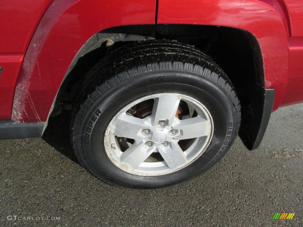 2006 Commander 4x4 - Inferno Red Pearl / Medium Slate Gray photo #3