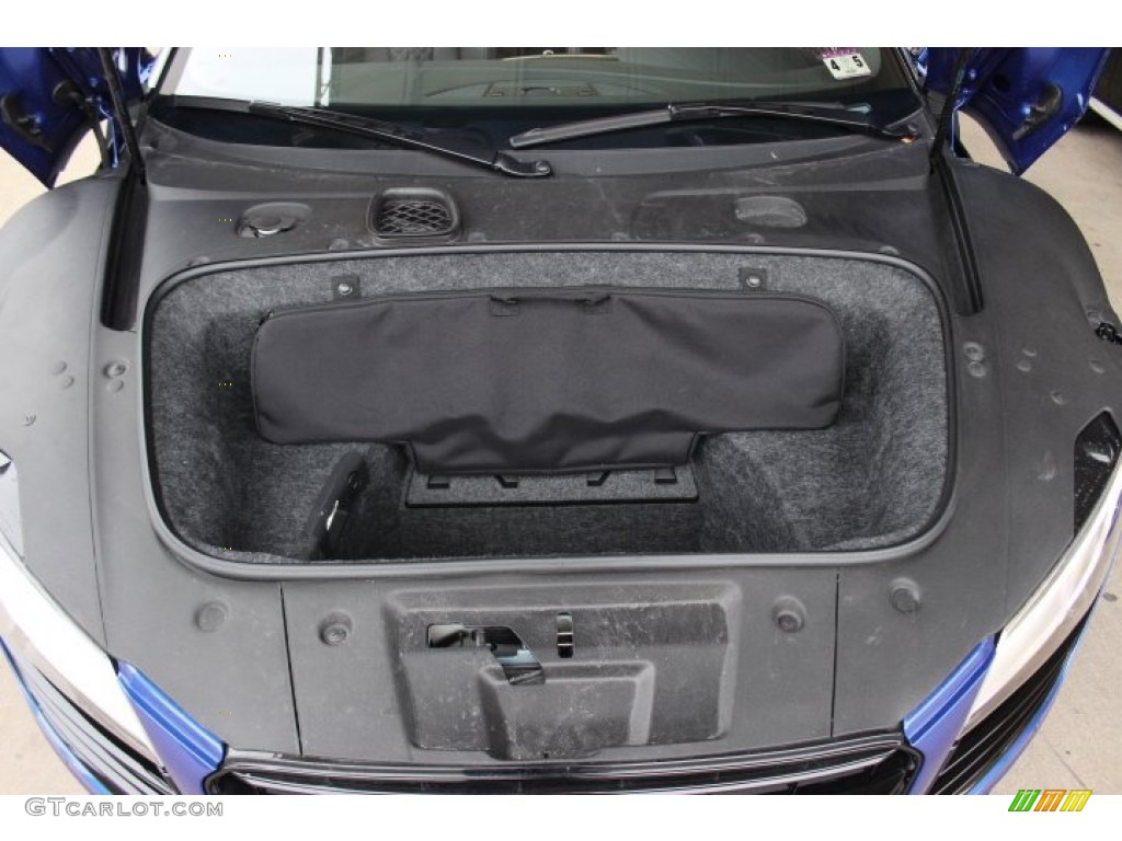 2014 Audi R8 Spyder V10 Trunk Photos