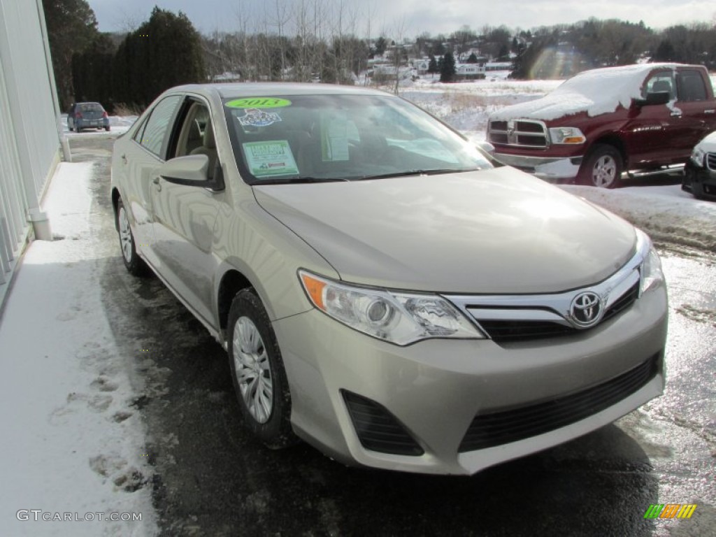 2013 Camry LE - Champagne Mica / Ivory photo #7
