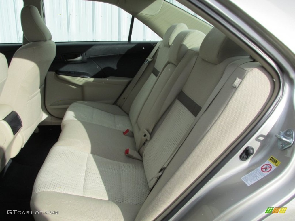 2013 Toyota Camry LE Rear Seat Photos