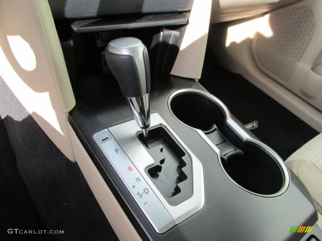 2013 Camry LE - Champagne Mica / Ivory photo #17