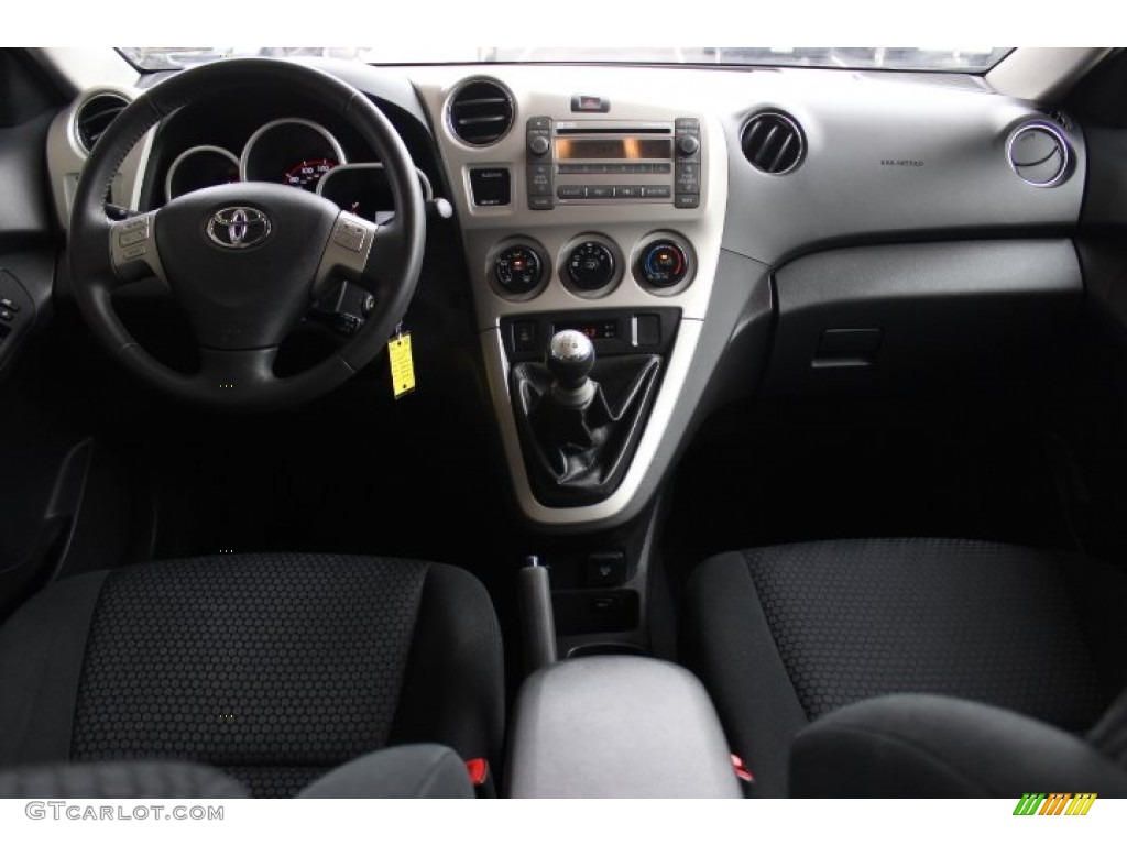 2009 Toyota Matrix XRS Dashboard Photos