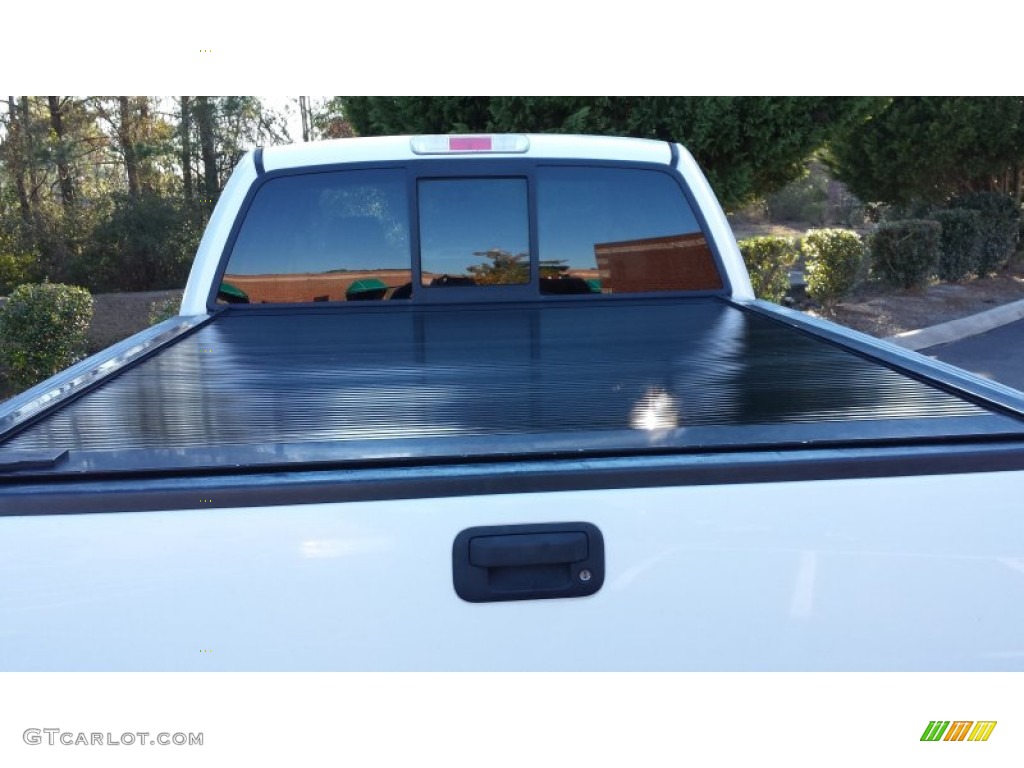 2004 F150 Lariat SuperCrew 4x4 - Oxford White / Tan photo #25