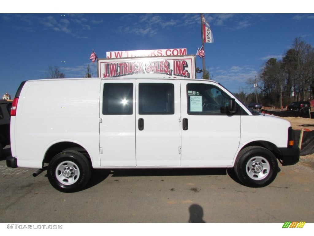 2009 Express 2500 Cargo Van - Summit White / Medium Pewter photo #10