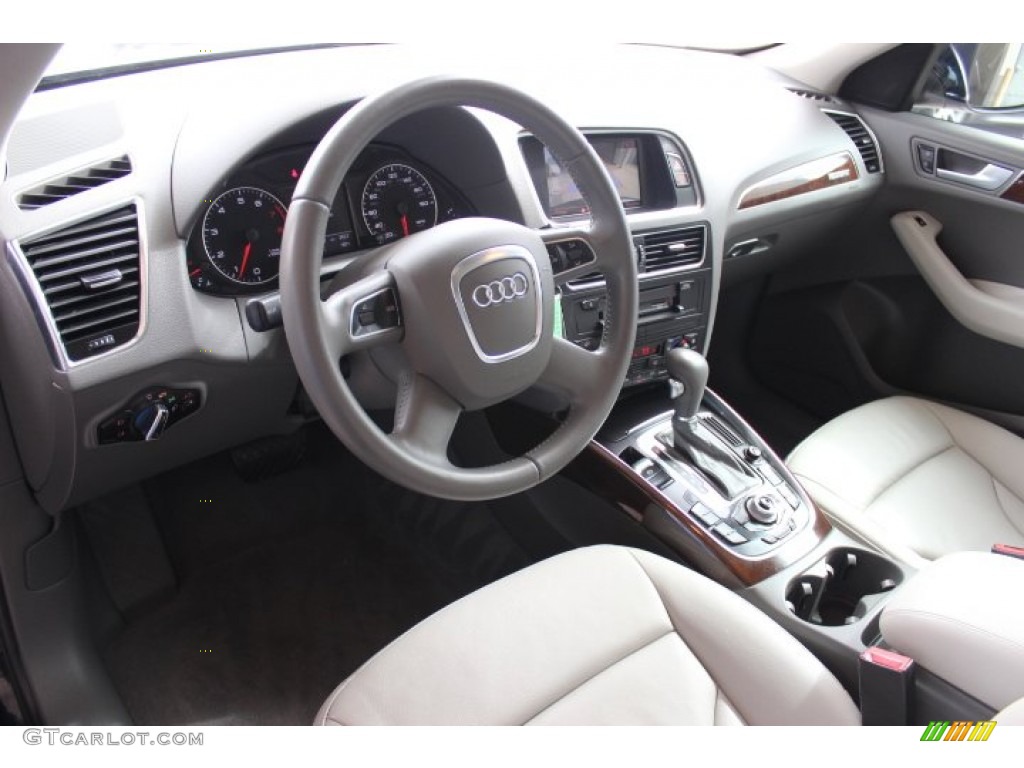 Light Gray Interior 2011 Audi Q5 2.0T quattro Photo #90096863