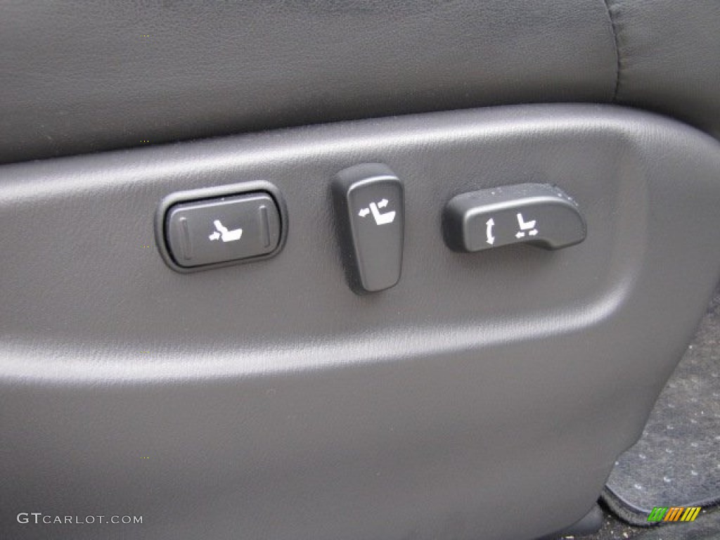 2014 Infiniti QX80 Standard QX80 Model Controls Photo #90097983