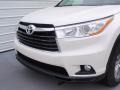 2014 Blizzard White Pearl Toyota Highlander XLE  photo #11