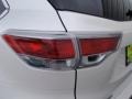 2014 Blizzard White Pearl Toyota Highlander XLE  photo #13