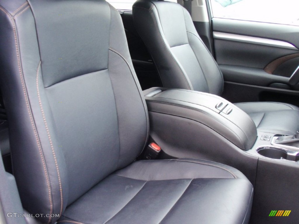 2014 Toyota Highlander XLE Front Seat Photo #90099752