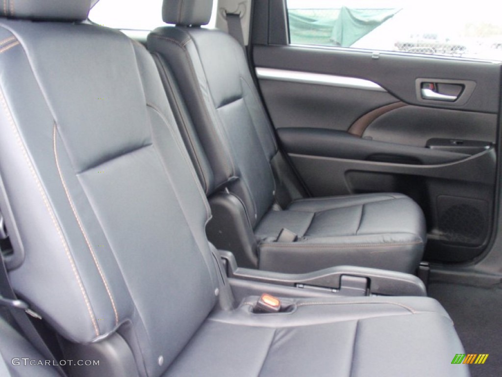 Black Interior 2014 Toyota Highlander XLE Photo #90099765