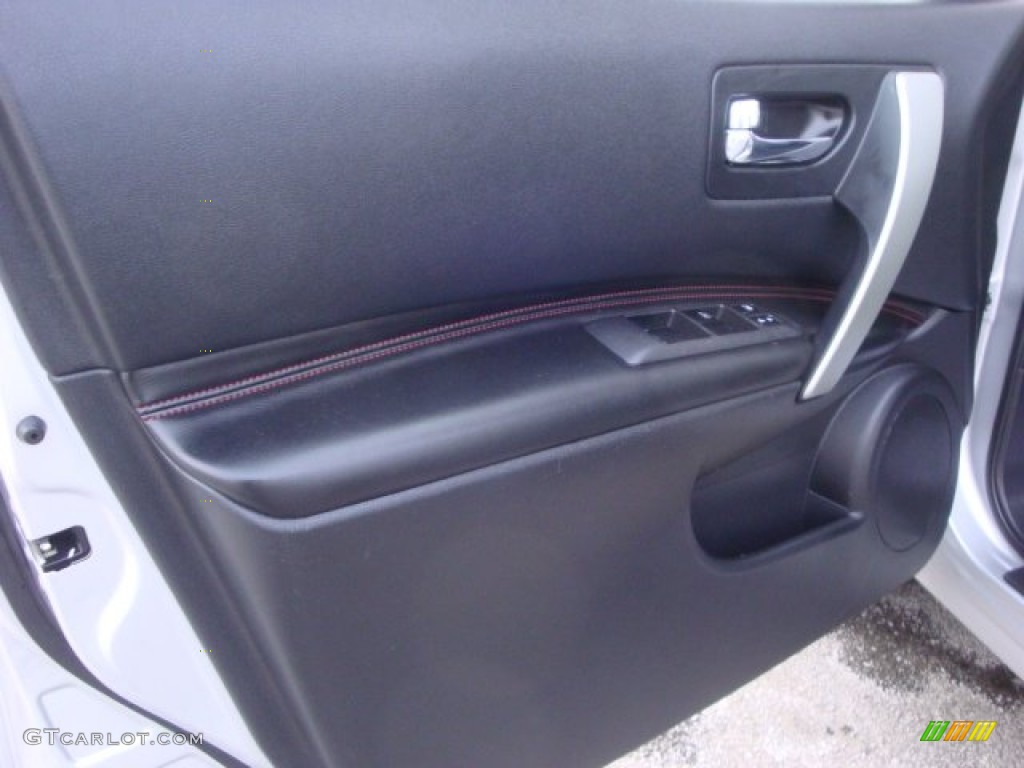2011 Rogue SL AWD - Silver Ice Metallic / Black photo #23
