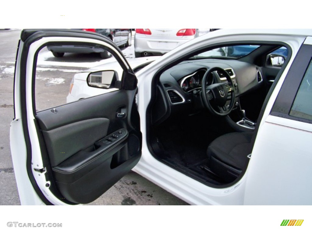 2013 Avenger SE - New Bright White / Black photo #11