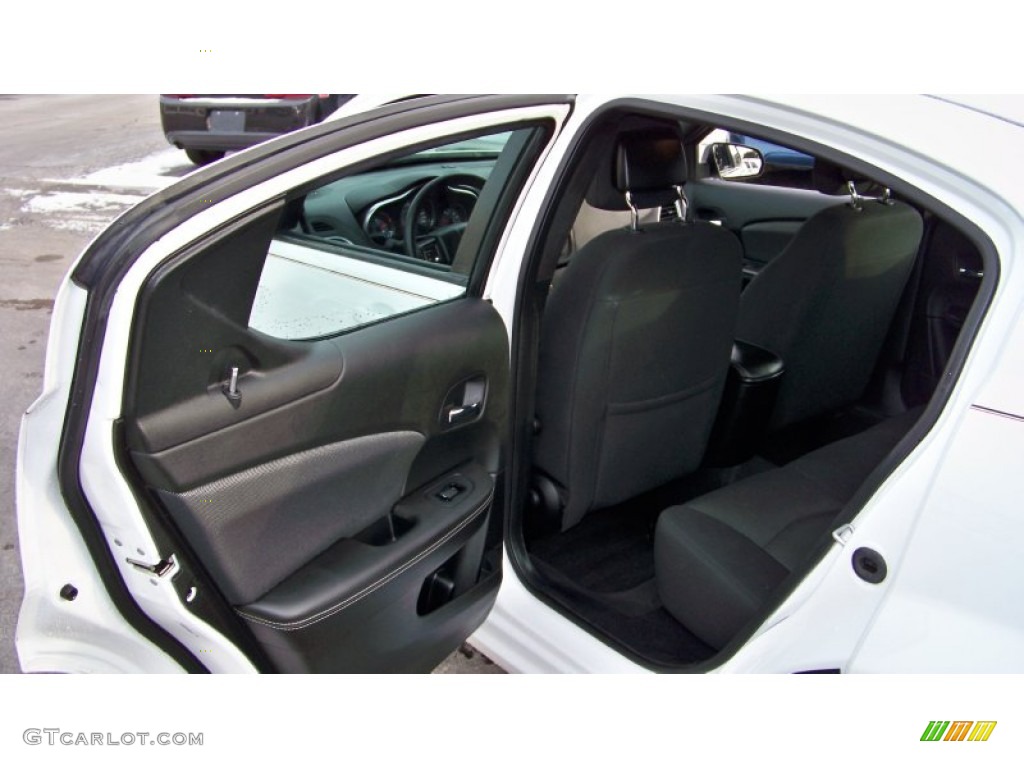 2013 Avenger SE - New Bright White / Black photo #14