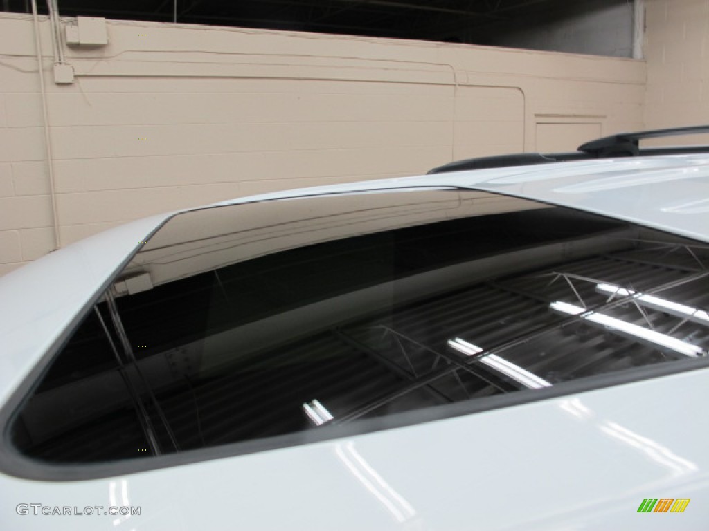 2006 Tahoe LT 4x4 - Summit White / Gray/Dark Charcoal photo #9