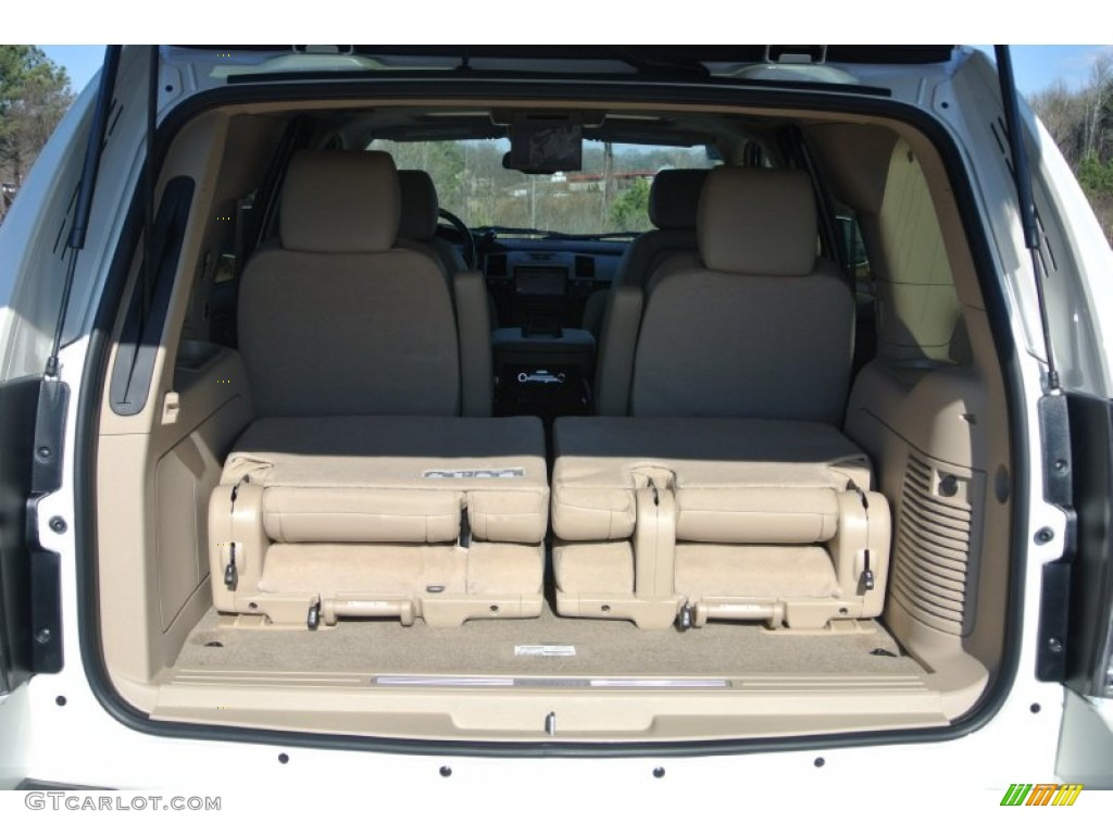 2014 Cadillac Escalade Premium AWD Trunk Photo #90105153