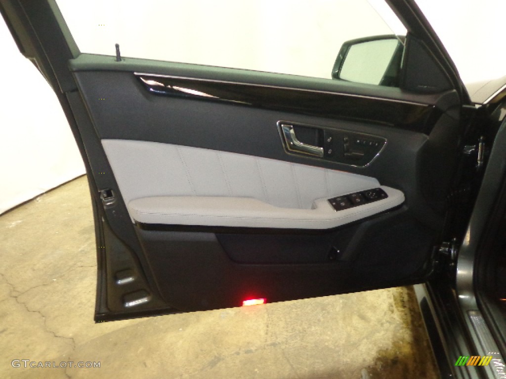 2011 Mercedes-Benz E 350 4Matic Sedan Ash/Black Door Panel Photo #90107100