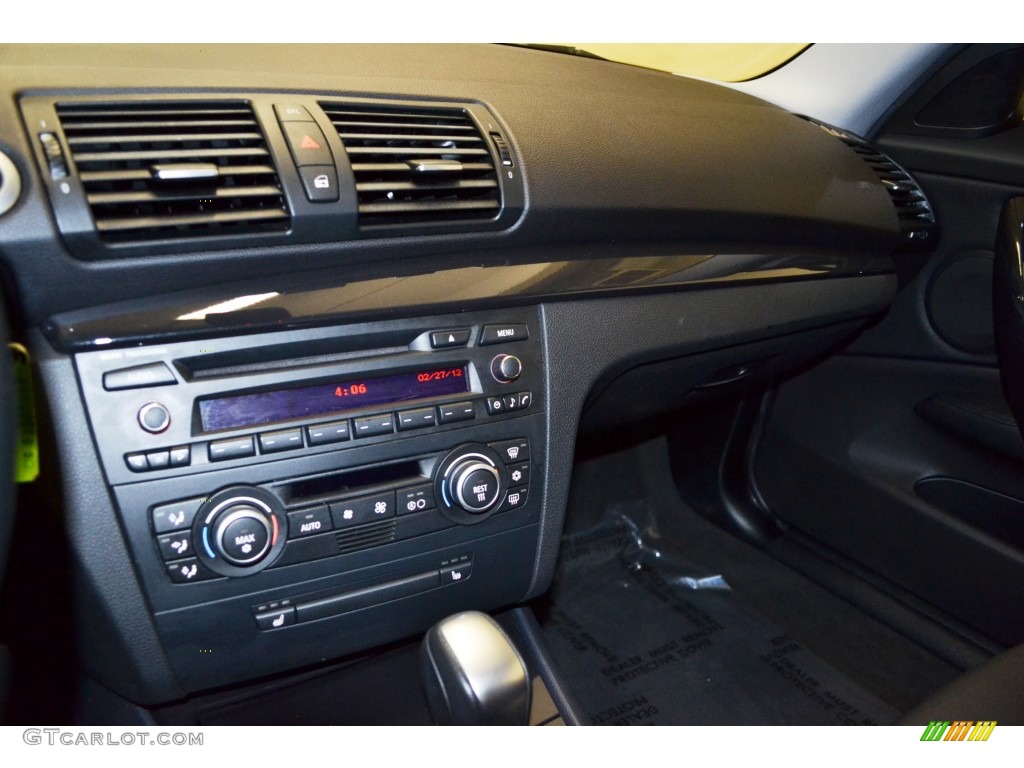 2009 1 Series 128i Coupe - Alpine White / Black photo #22