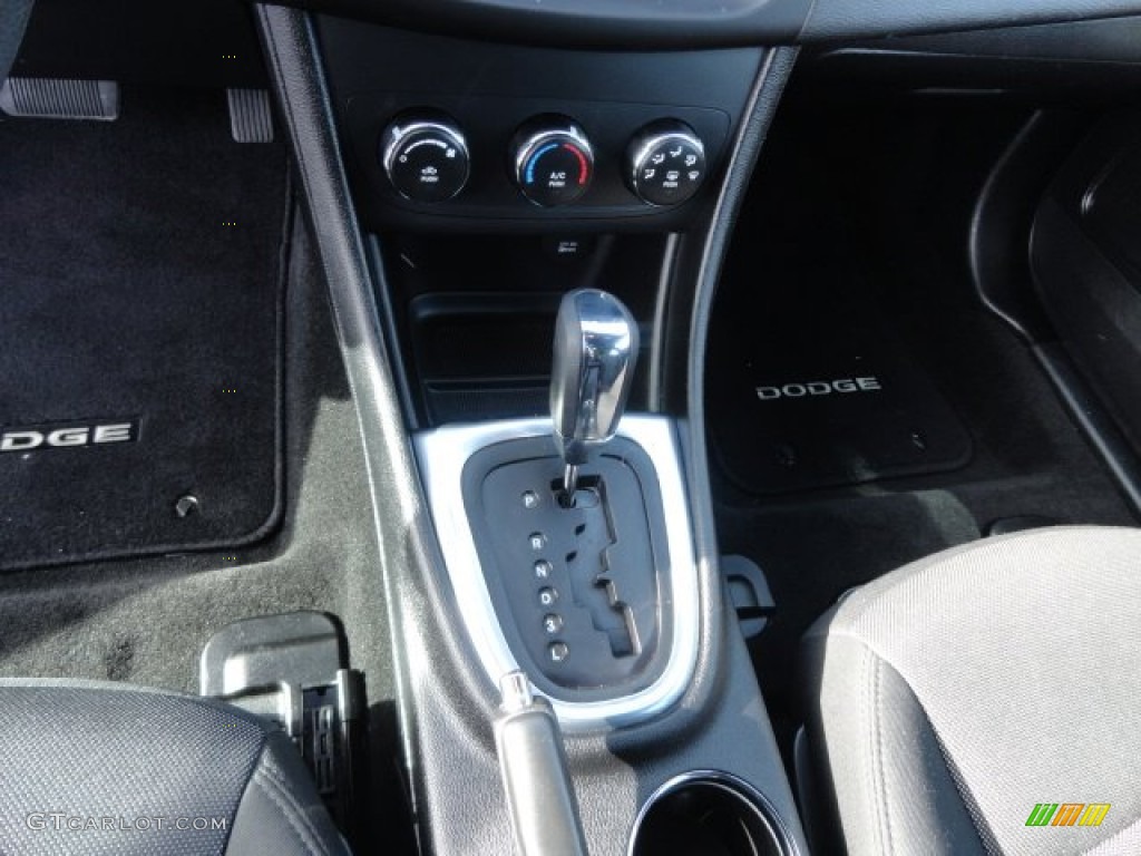 2013 Avenger SE - New Bright White / Black photo #4