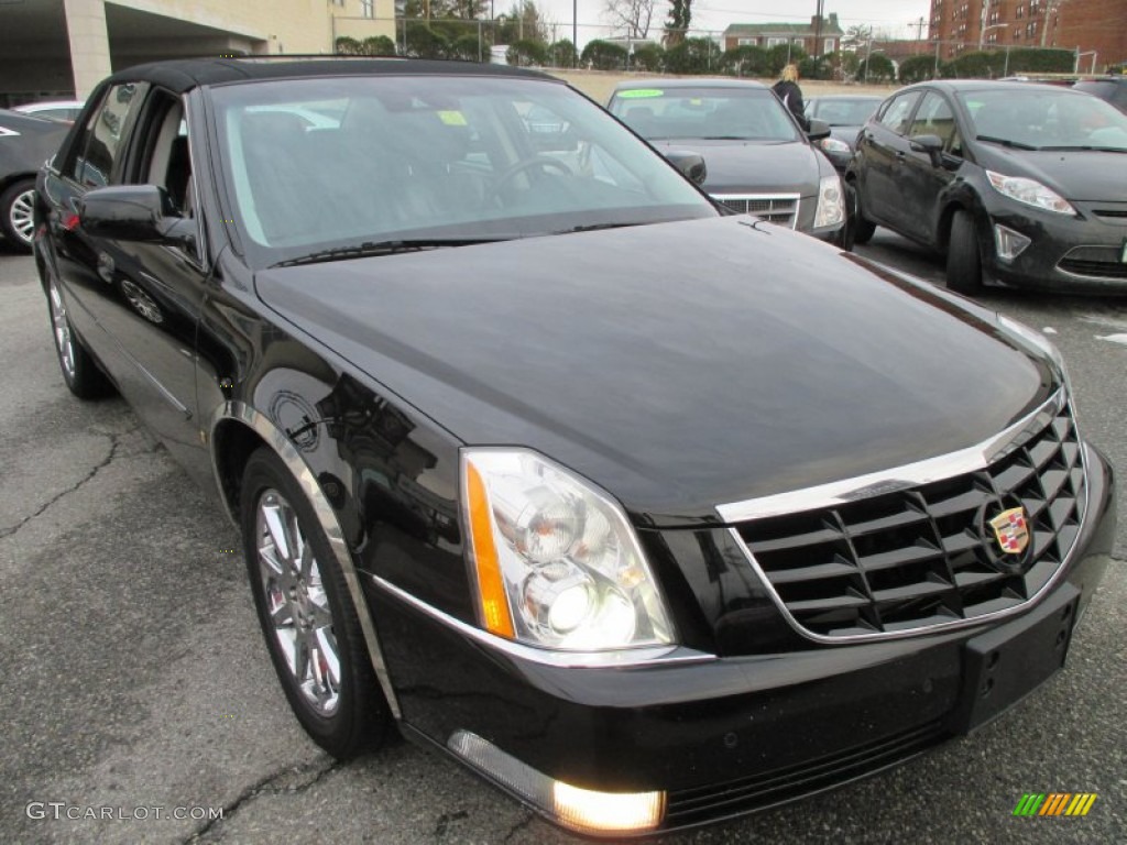 Black Raven 2009 Cadillac DTS Standard DTS Model Exterior Photo #90112608