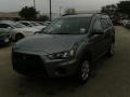 2013 Mercury Gray Pearl Mitsubishi Outlander ES  photo #2