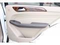 Arctic White - ML 550 4Matic Photo No. 39