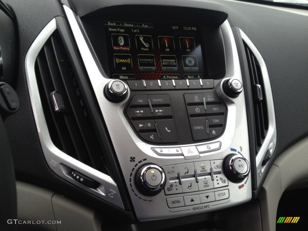 2014 GMC Terrain SLE Controls Photo #90118413