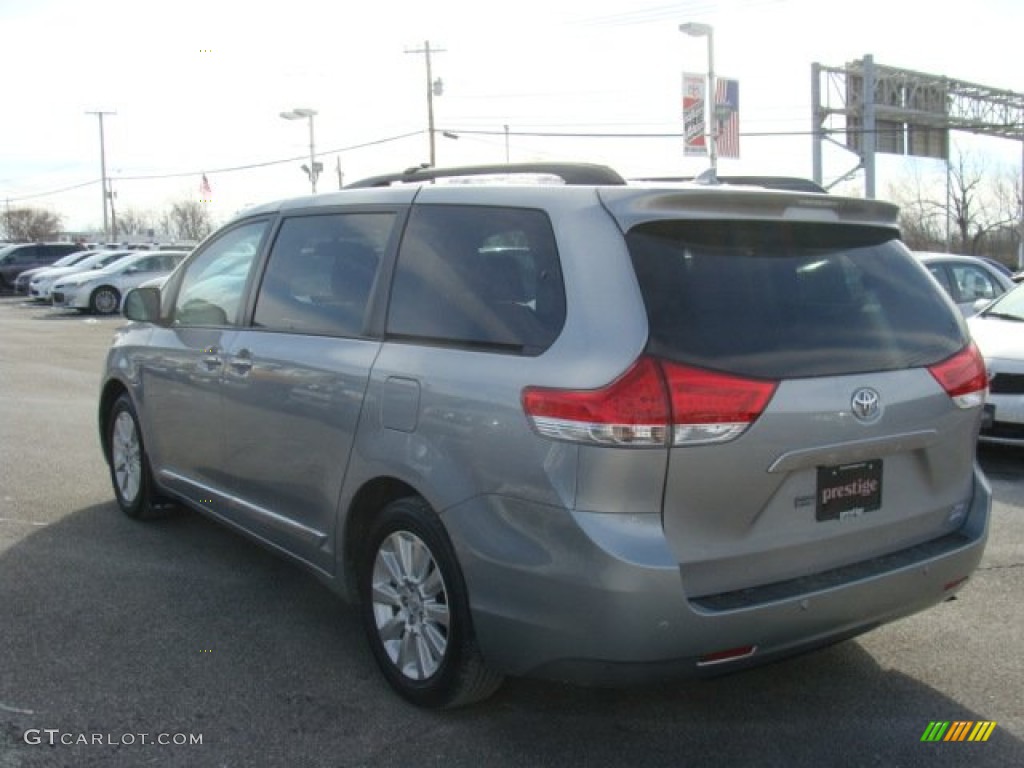 2011 Sienna XLE AWD - Silver Sky Metallic / Light Gray photo #4