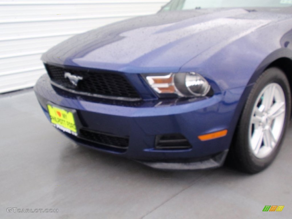 2011 Mustang V6 Coupe - Kona Blue Metallic / Charcoal Black photo #11