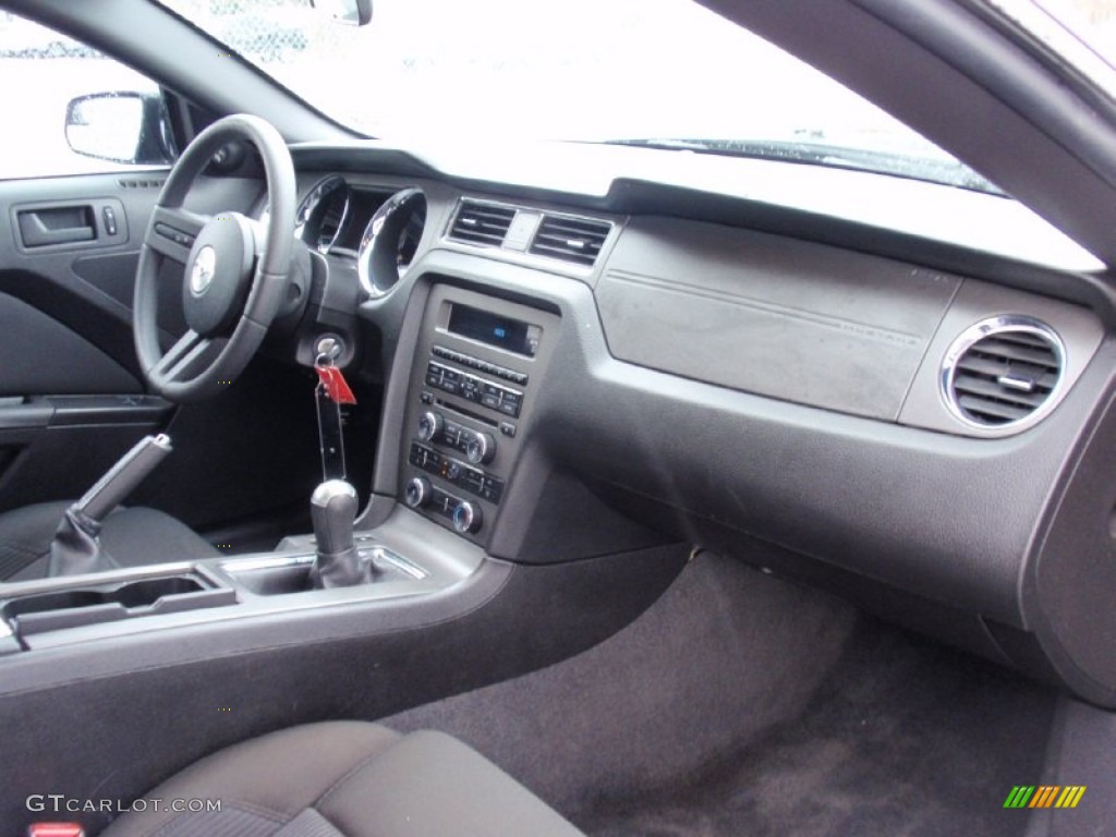 2011 Mustang V6 Coupe - Kona Blue Metallic / Charcoal Black photo #23