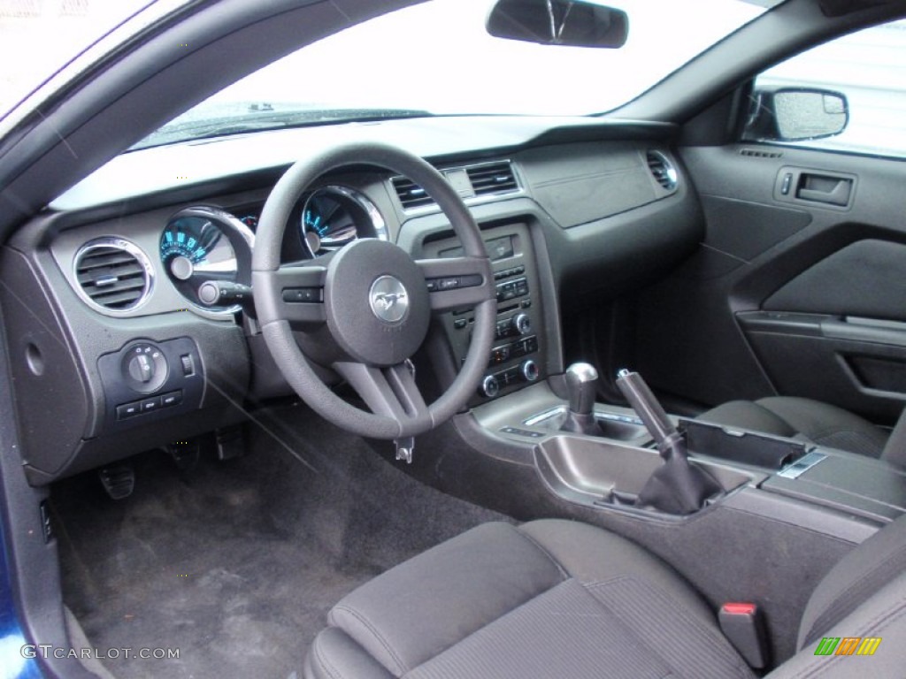 2011 Mustang V6 Coupe - Kona Blue Metallic / Charcoal Black photo #28