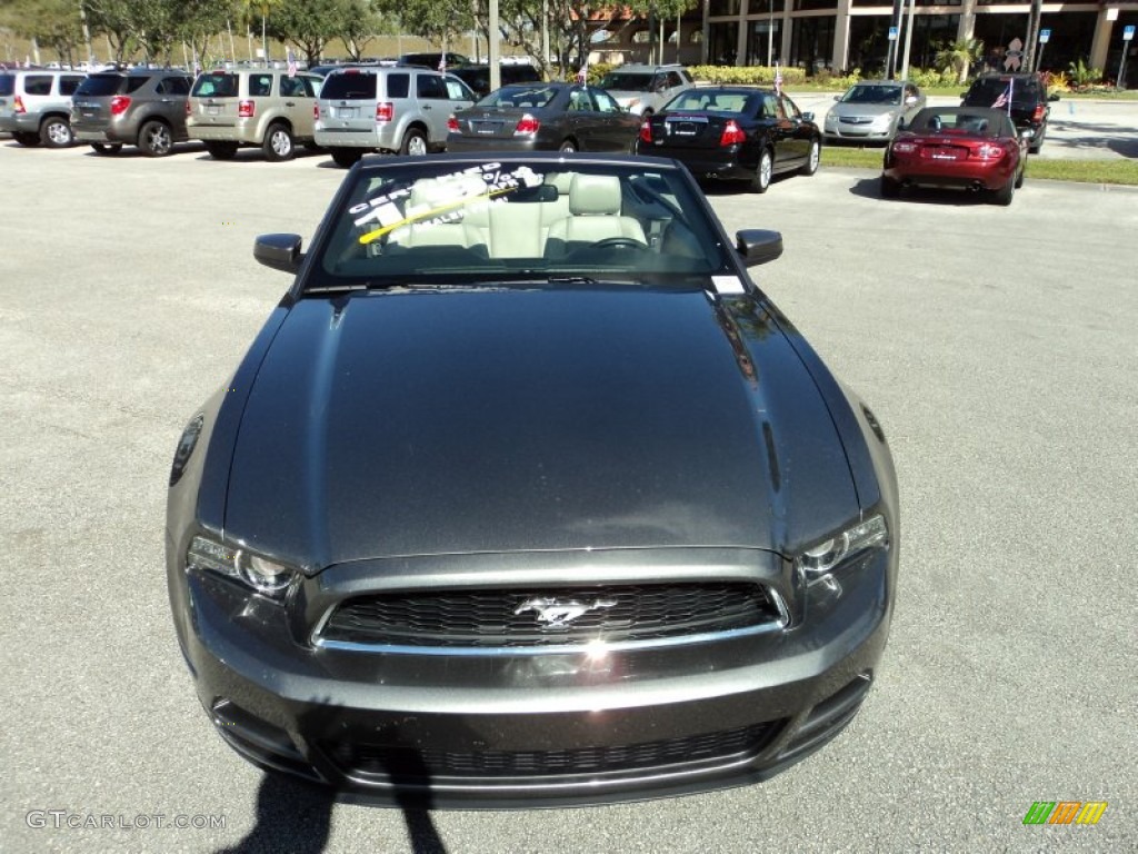 2013 Mustang V6 Premium Convertible - Sterling Gray Metallic / Stone photo #17