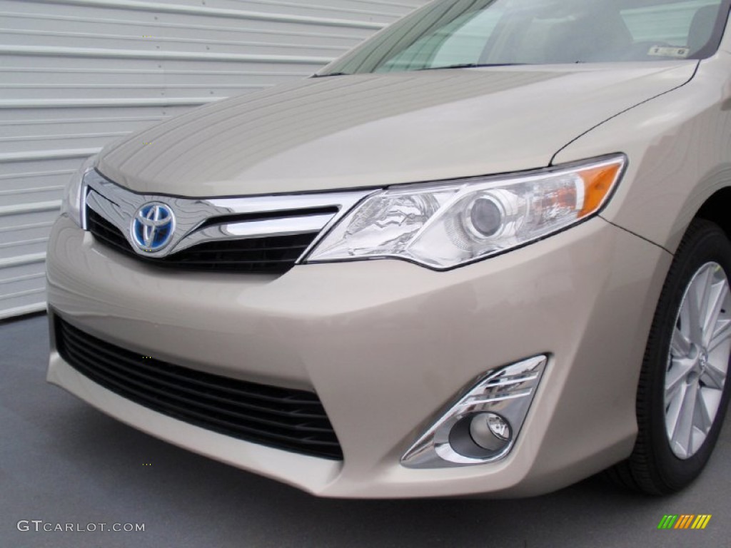 2014 Camry Hybrid XLE - Champagne Mica / Ivory photo #11