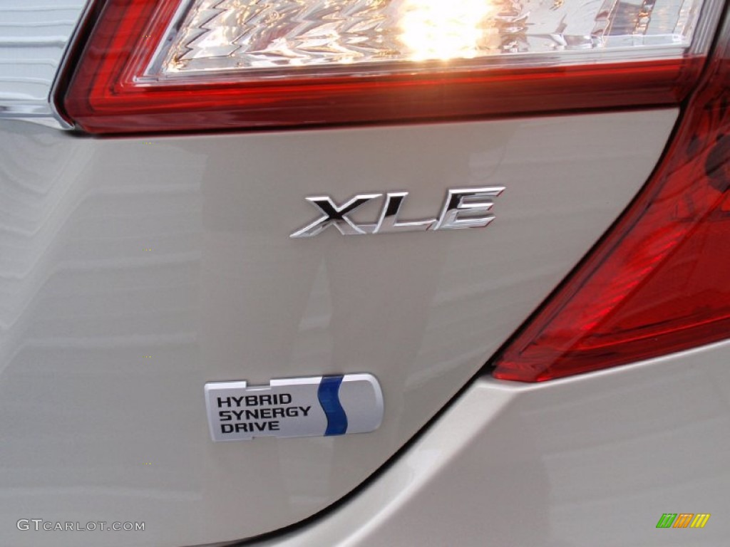 2014 Camry Hybrid XLE - Champagne Mica / Ivory photo #16