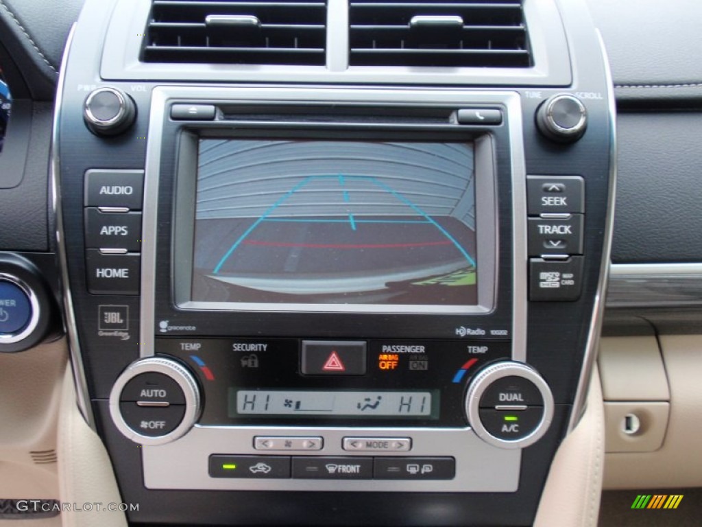2014 Camry Hybrid XLE - Champagne Mica / Ivory photo #31
