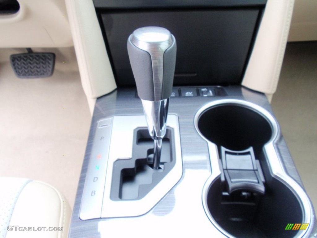 2014 Camry Hybrid XLE - Champagne Mica / Ivory photo #33