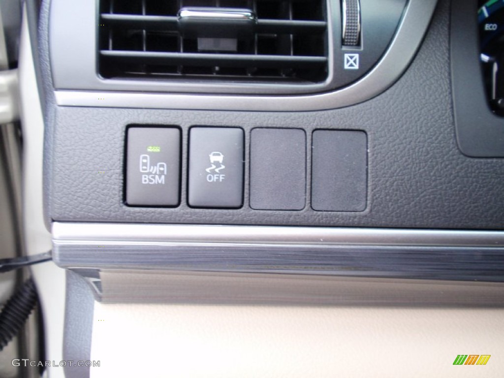 2014 Camry Hybrid XLE - Champagne Mica / Ivory photo #36