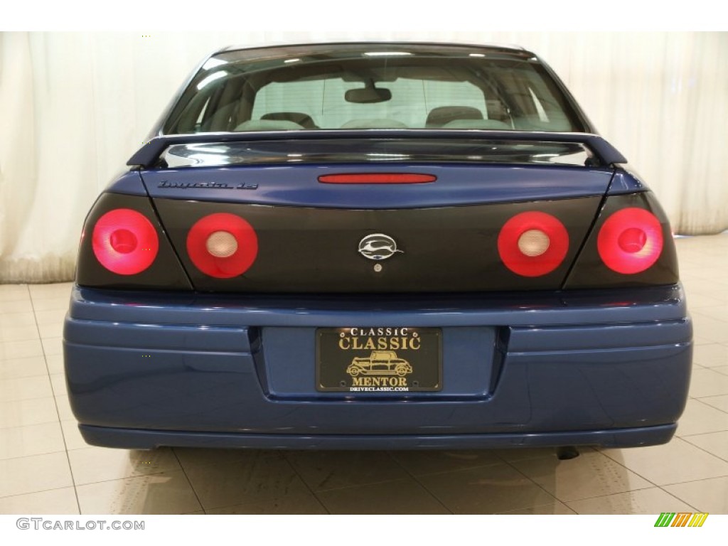 2004 Impala LS - Superior Blue Metallic / Medium Gray photo #15