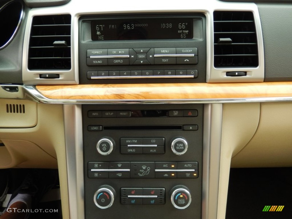 2012 Lincoln MKZ FWD Controls Photo #90127387