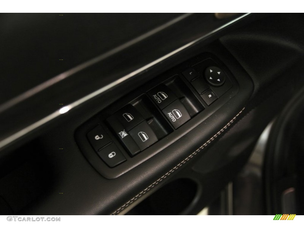 2014 Jeep Grand Cherokee Limited 4x4 Controls Photo #90130375