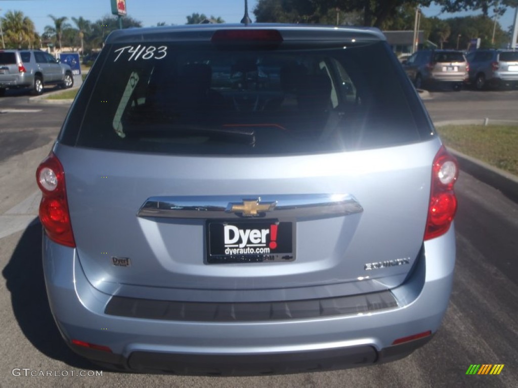 2014 Equinox LS - Silver Topaz Metallic / Light Titanium/Jet Black photo #4