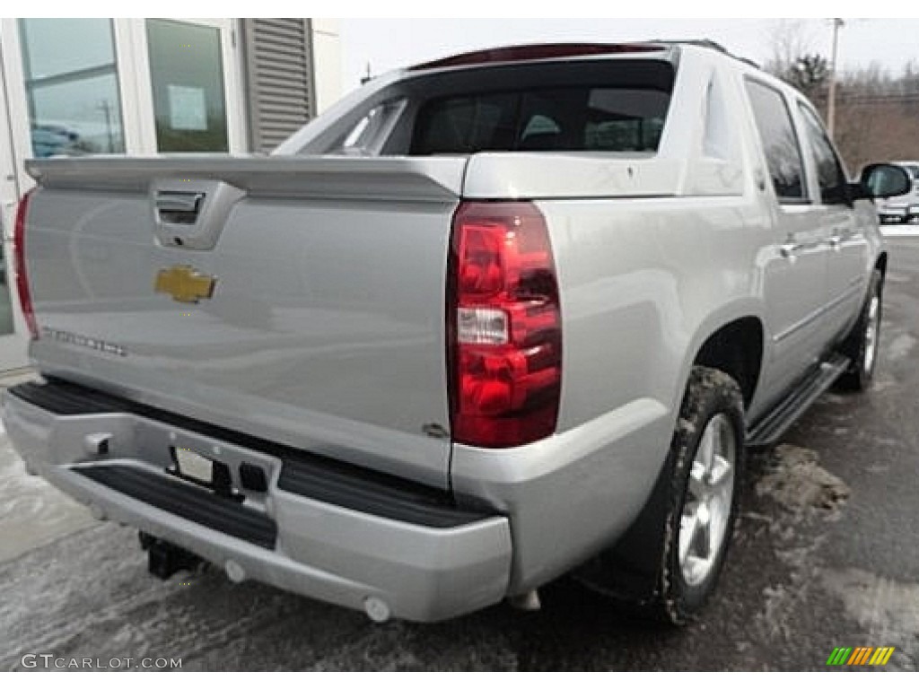 2013 Avalanche LTZ 4x4 Black Diamond Edition - Silver Ice Metallic / Dark Cashmere/Light Cashmere photo #1