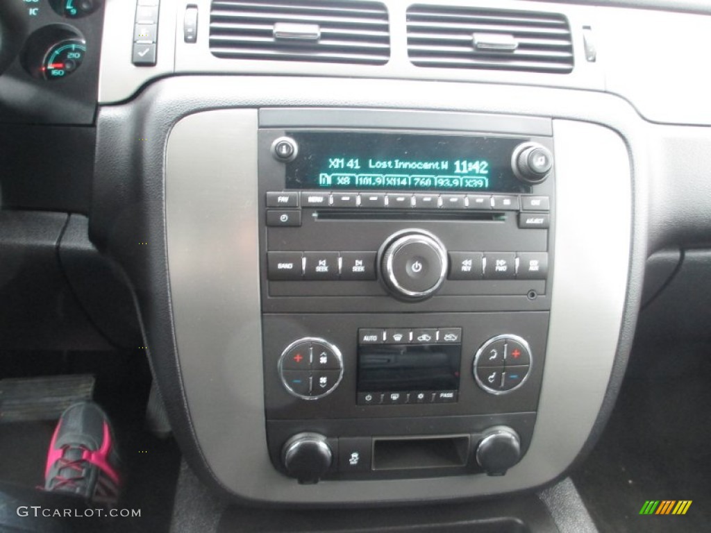 2012 Chevrolet Silverado 1500 LTZ Crew Cab 4x4 Controls Photos