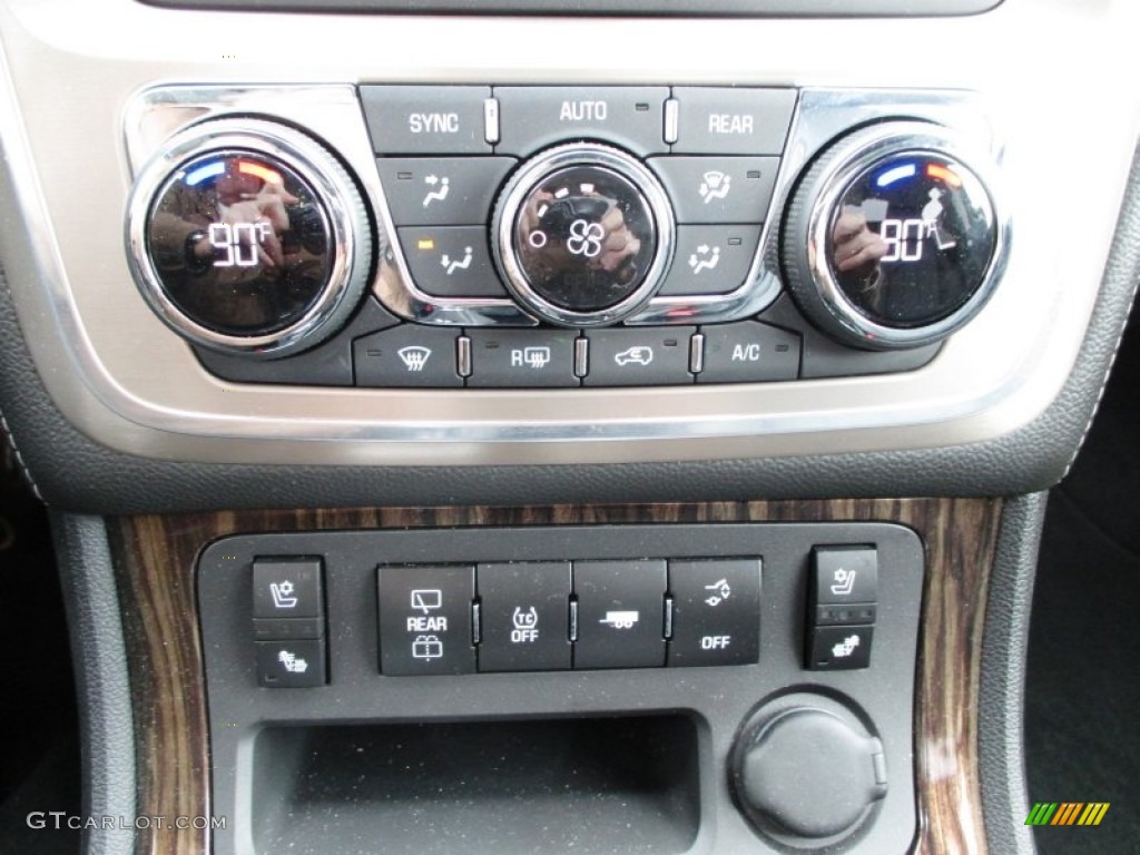 2014 GMC Acadia Denali AWD Controls Photo #90140923