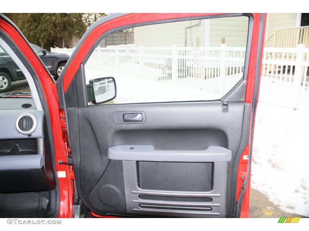 2006 Element EX AWD - Rallye Red / Black/Gray photo #17