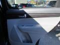 Ebony Black - Sorento LX Photo No. 24