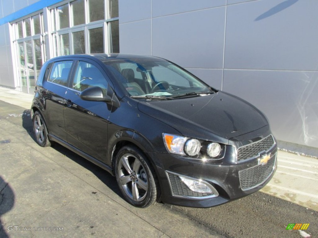 Black Granite Metallic 2014 Chevrolet Sonic RS Hatchback Exterior Photo #90156177