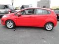 Race Red - Fiesta SE Hatchback Photo No. 3