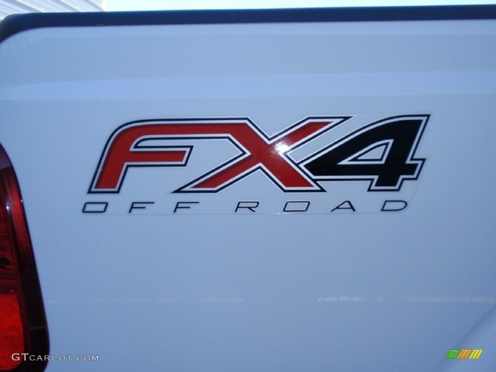 2013 F250 Super Duty Lariat Crew Cab 4x4 - Oxford White / Black photo #18